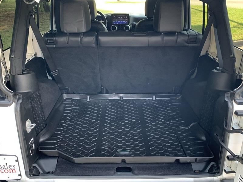 Jeep Wrangler JK Unlimited Sahara 4WD 2018