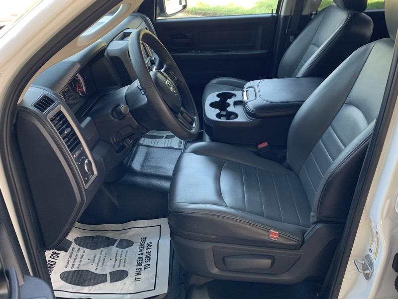 RAM 1500 Classic Tradesman Crew Cab SWB 4WD 2021