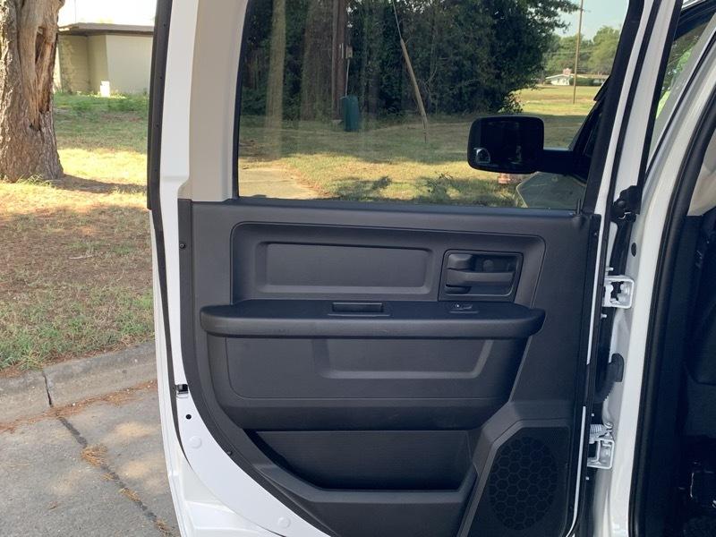 RAM 1500 Classic Tradesman Crew Cab SWB 4WD 2021