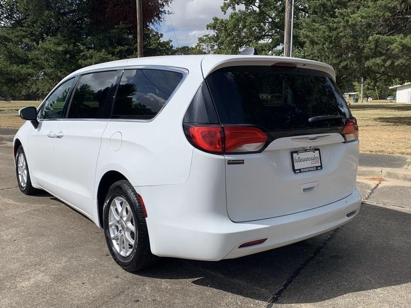 Chrysler Voyager LX 2022