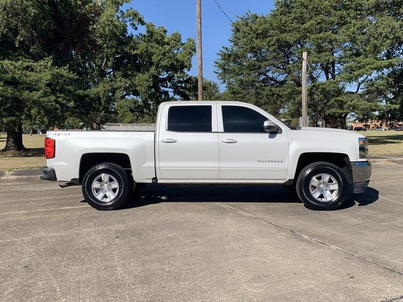 Chevrolet Silverado 1500 1LT Crew Cab 4WD 2017