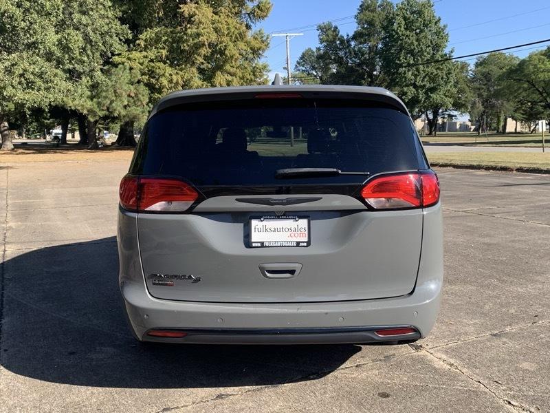Chrysler Pacifica Touring Plus 2020