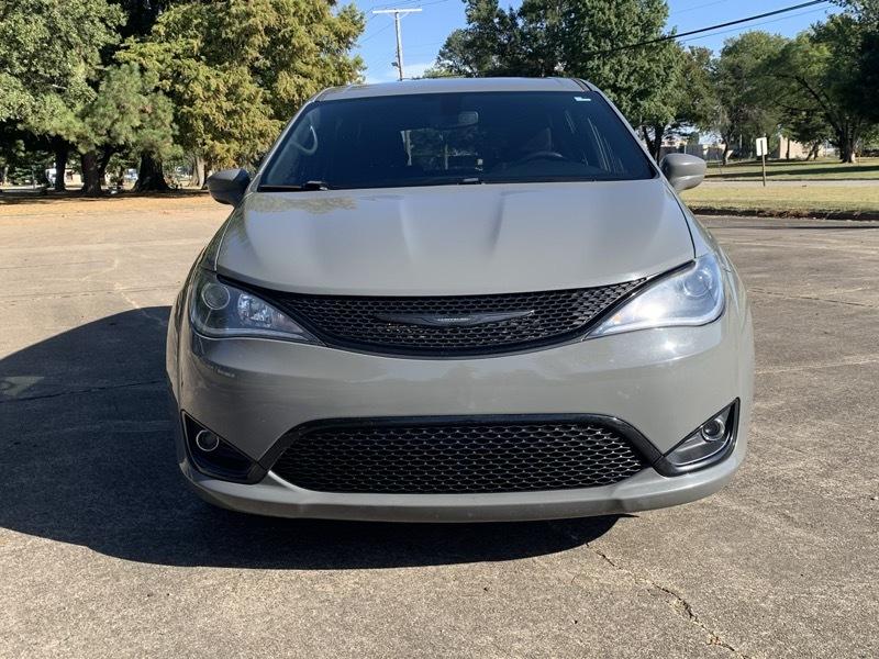 Chrysler Pacifica Touring Plus 2020