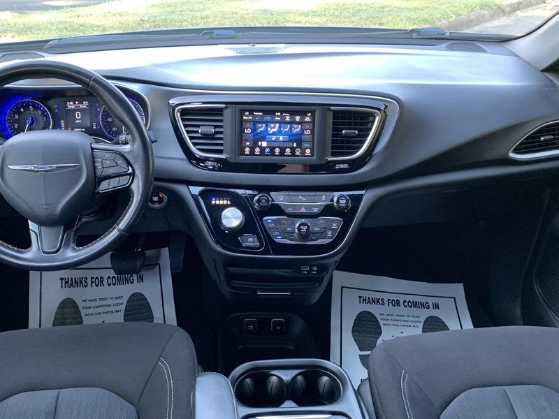 Chrysler Pacifica Touring Plus 2020