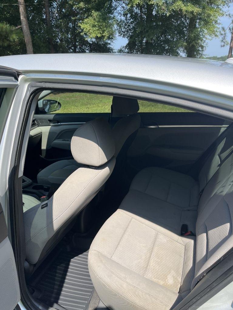 Hyundai Elantra  2019