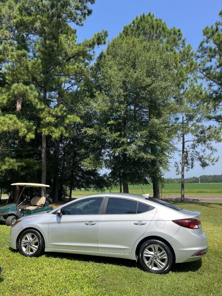 Hyundai Elantra  2019