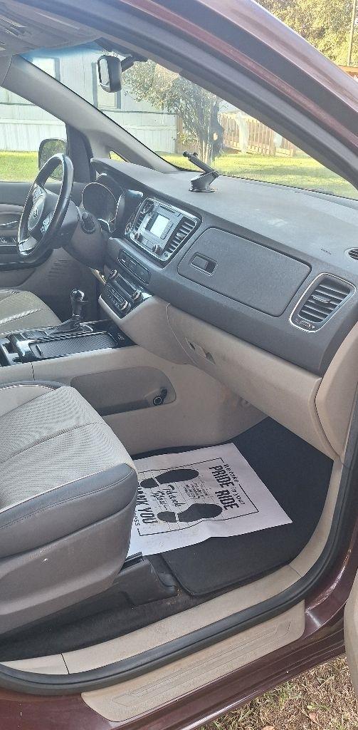 Kia Sedona  2015