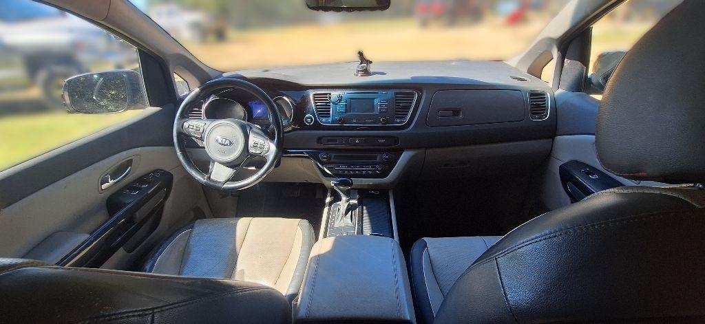 Kia Sedona  2015