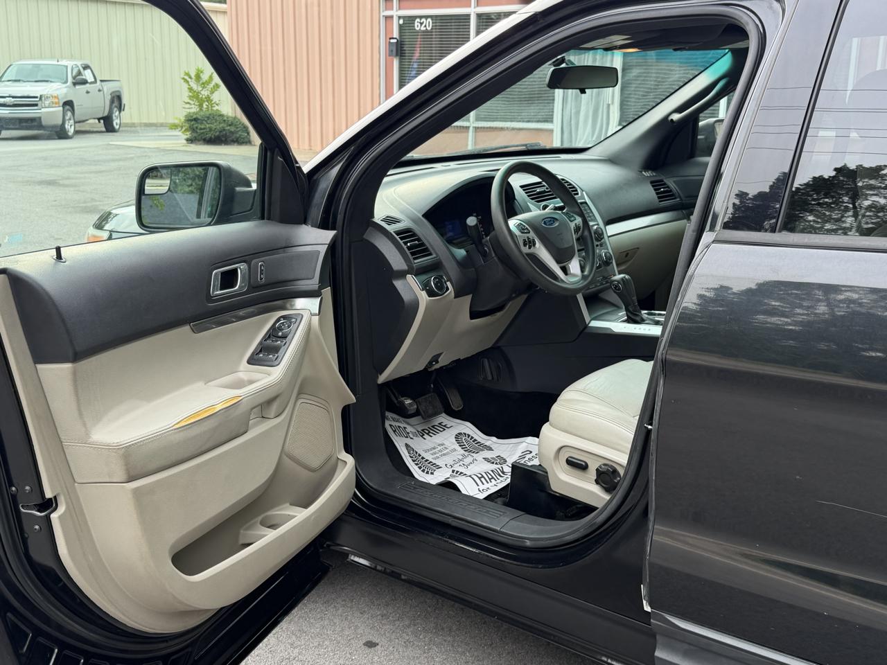 2013 Ford Explorer Base - Photo 10