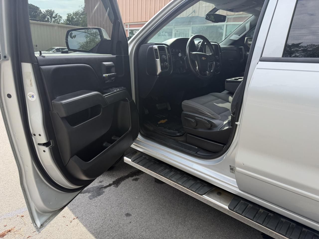 2018 Chevrolet Silverado 1500 LT - Photo 25