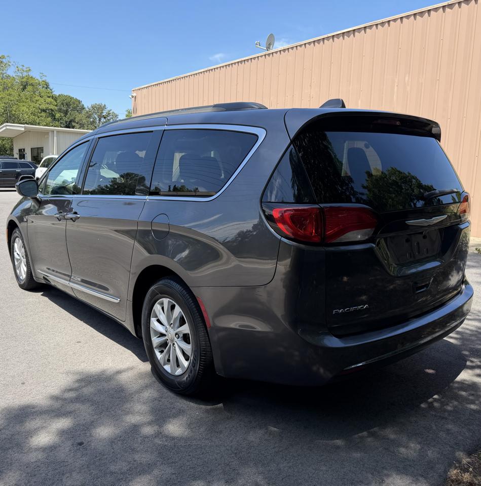 Chrysler Pacifica Touring-L 2017