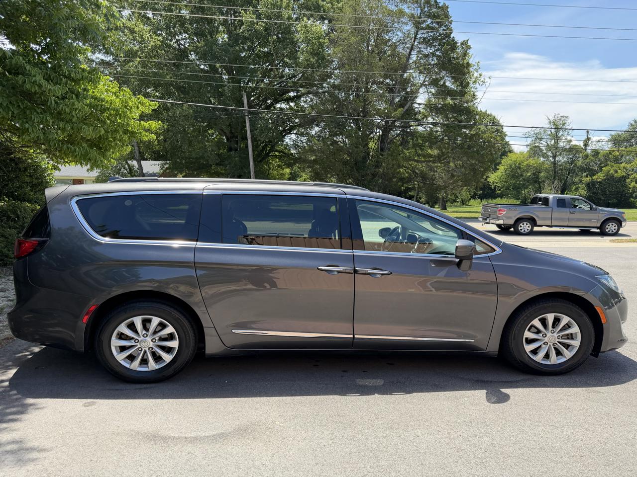 Chrysler Pacifica Touring-L 2017