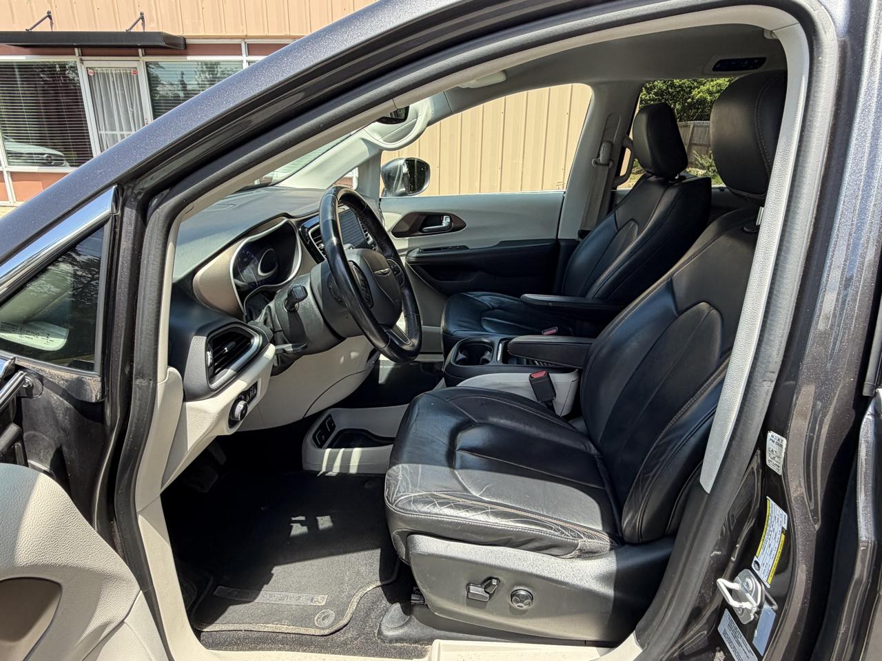 Chrysler Pacifica Touring-L 2017