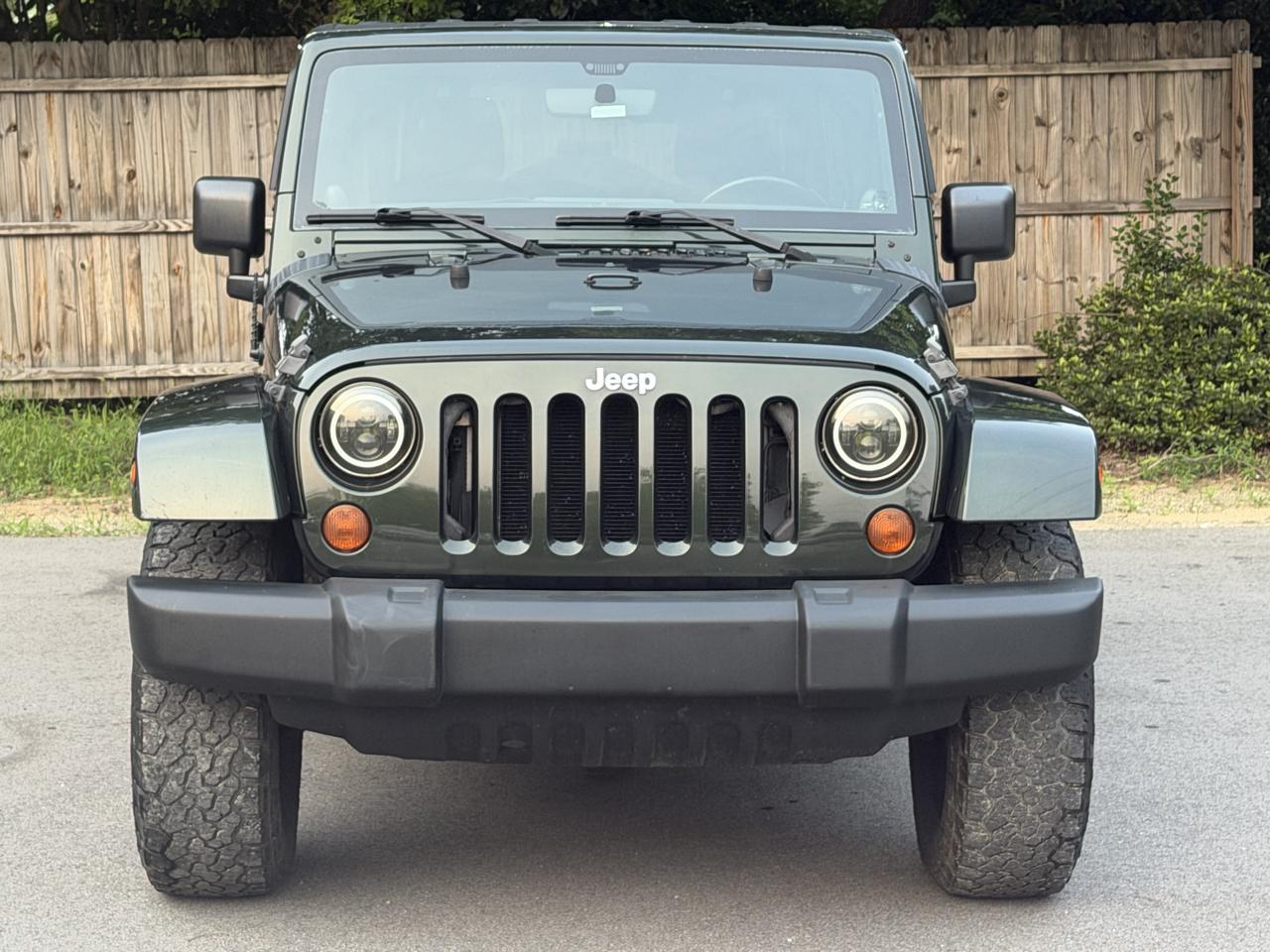 Jeep Wrangler Unlimited Sahara 4WD 2011