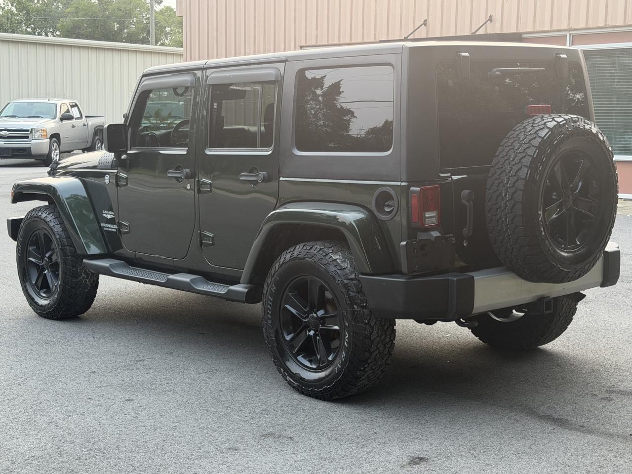 Jeep Wrangler Unlimited Sahara 4WD 2011