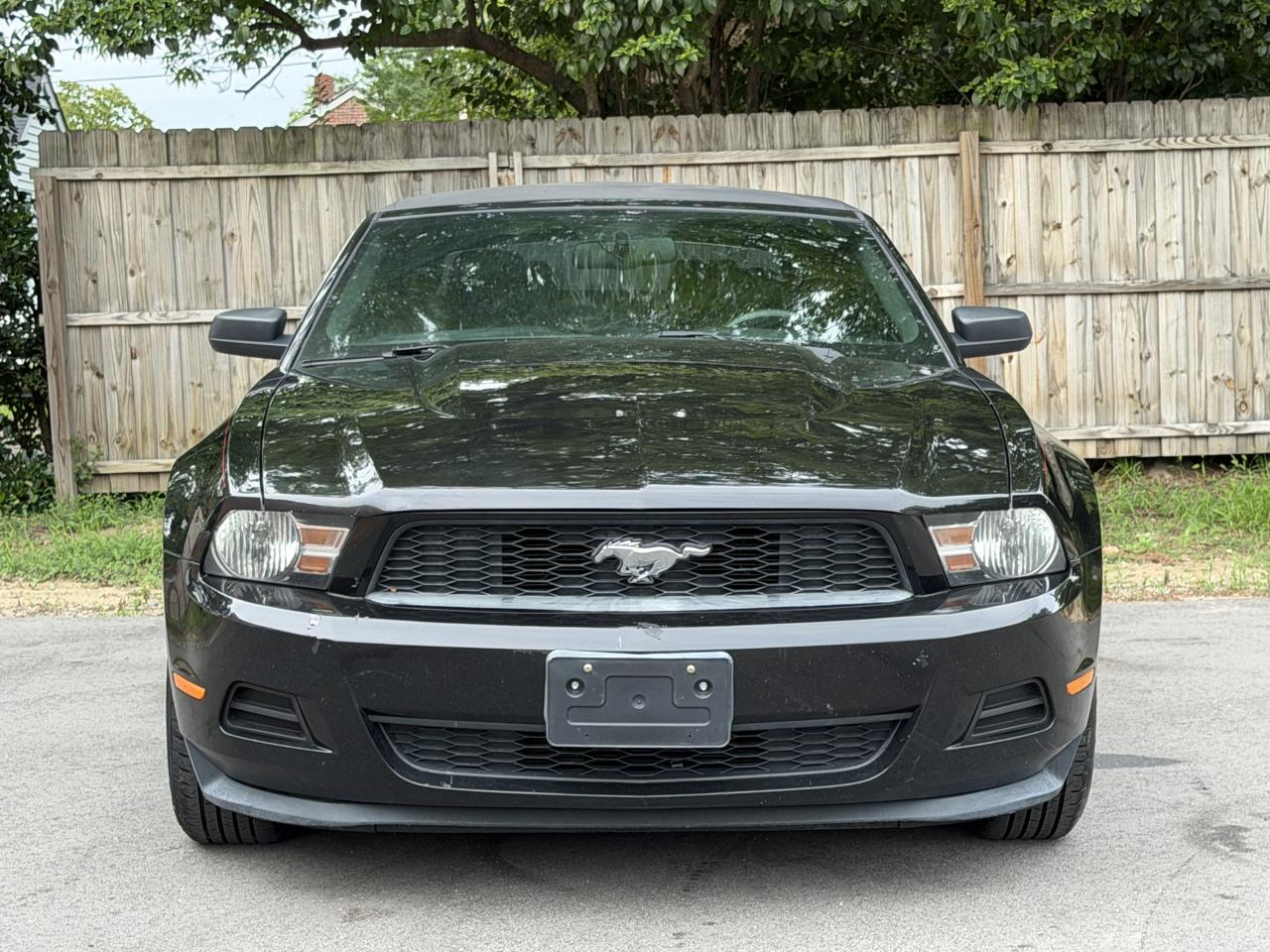 Ford Mustang V6 Convertible 2012