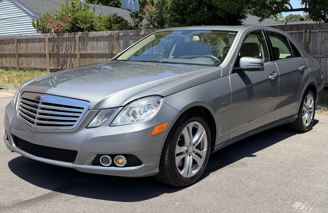Mercedes-Benz E-Class E350 BlueTEC Sedan 2011