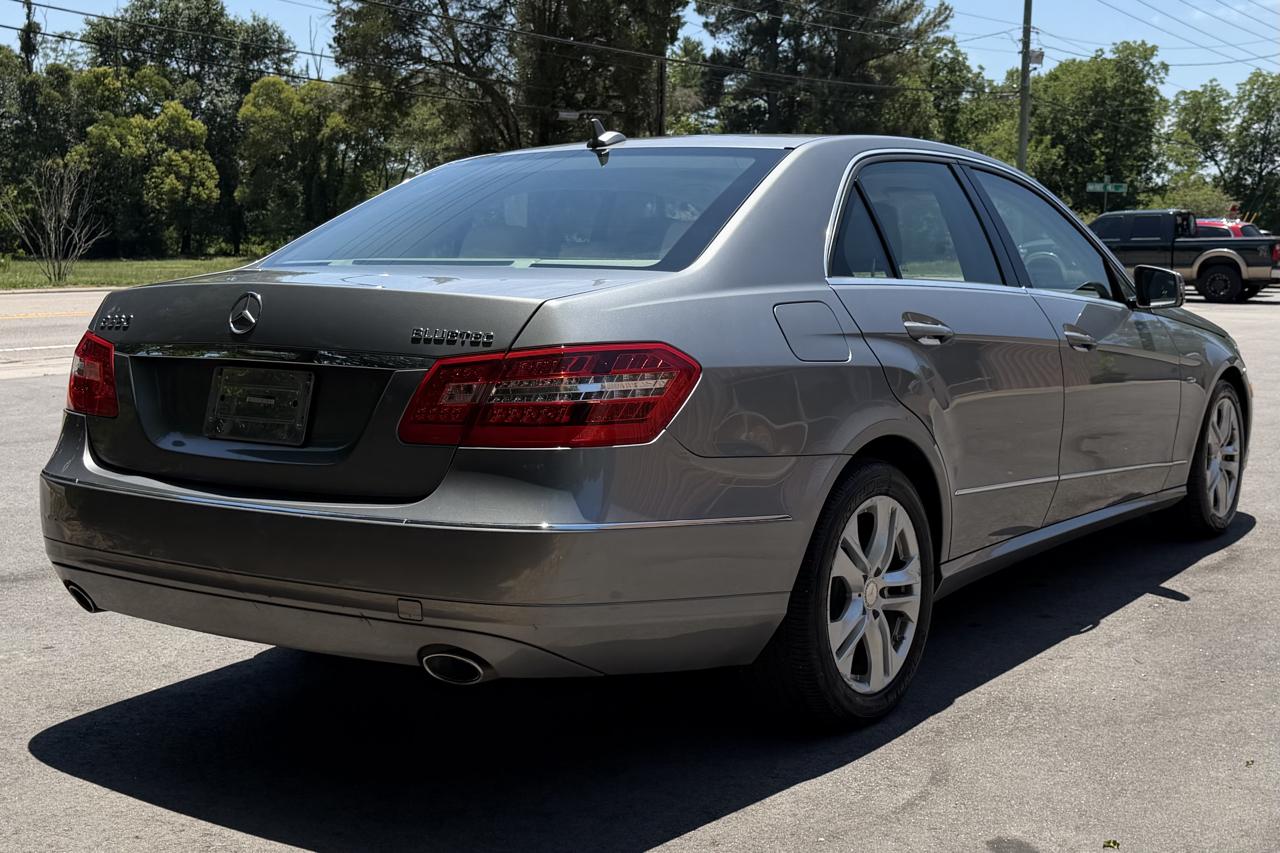 Mercedes-Benz E-Class E350 BlueTEC Sedan 2011