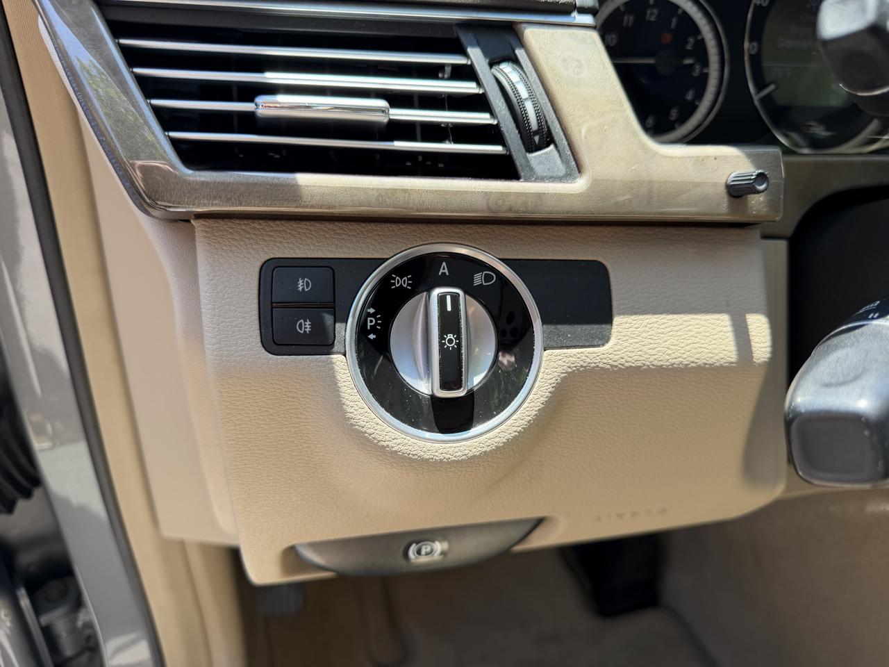 Mercedes-Benz E-Class E350 BlueTEC Sedan 2011