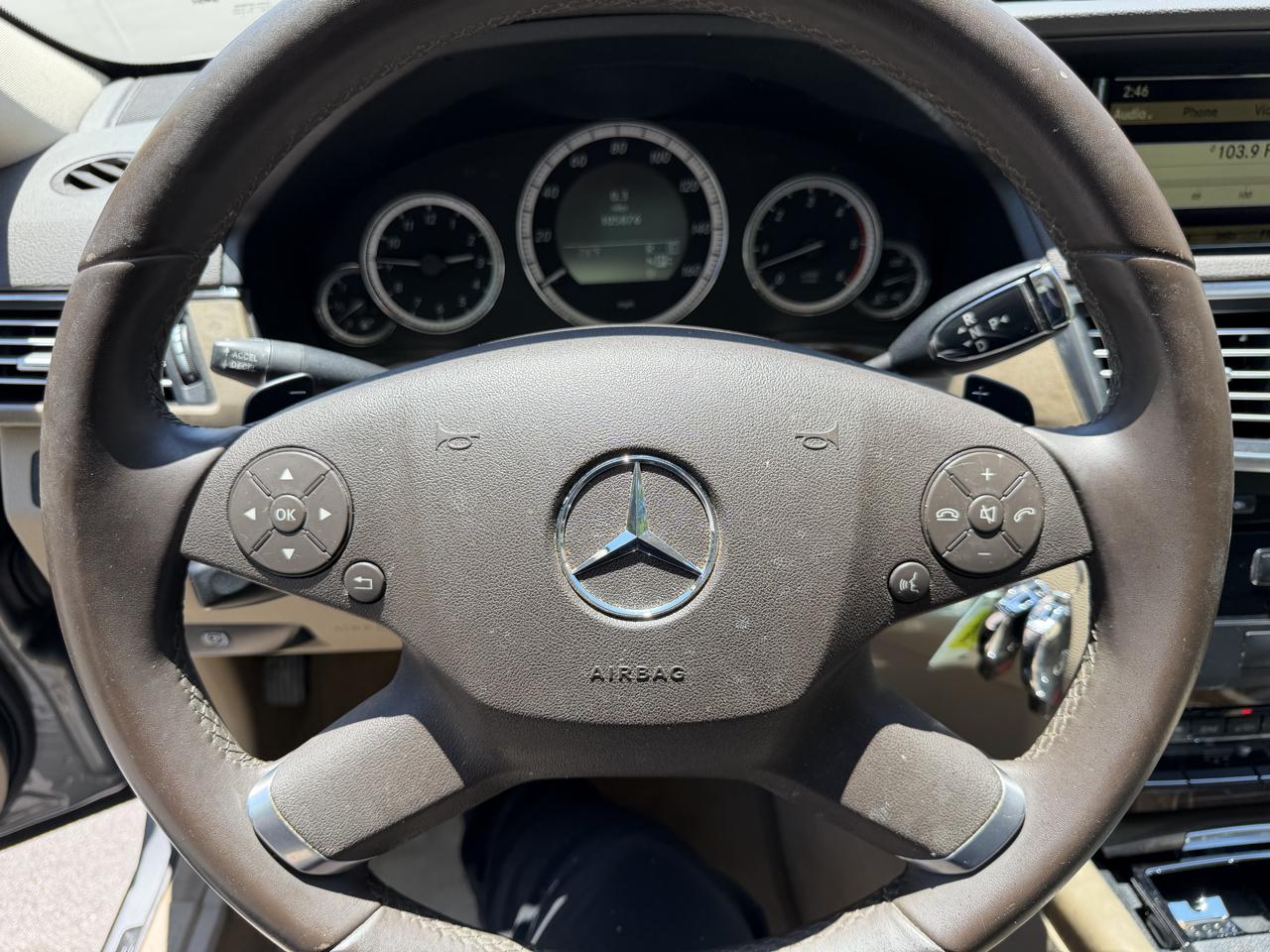 Mercedes-Benz E-Class E350 BlueTEC Sedan 2011