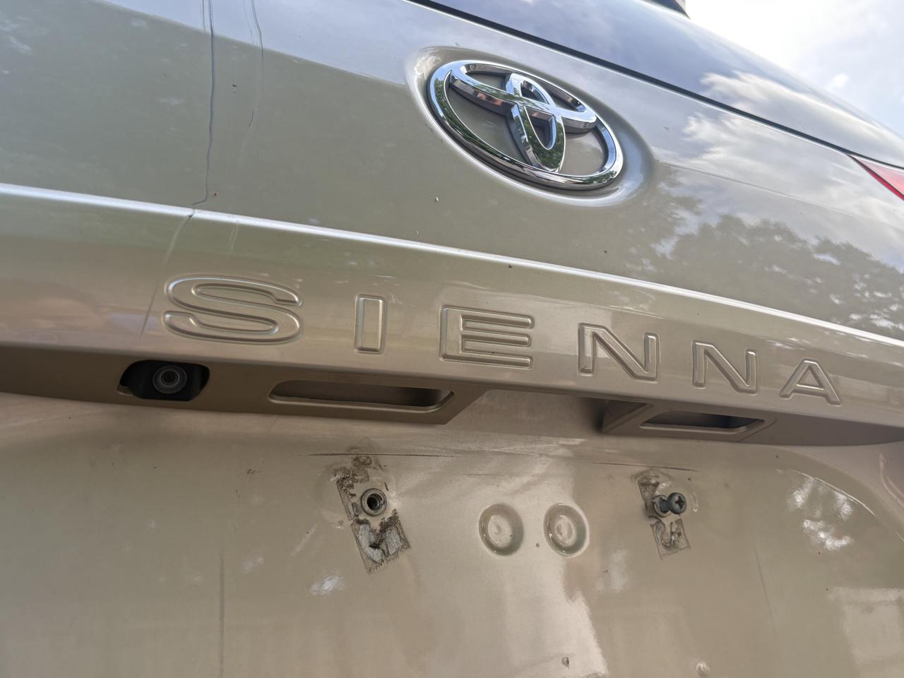 Toyota Sienna LE FWD 8-Passenger V6 2014