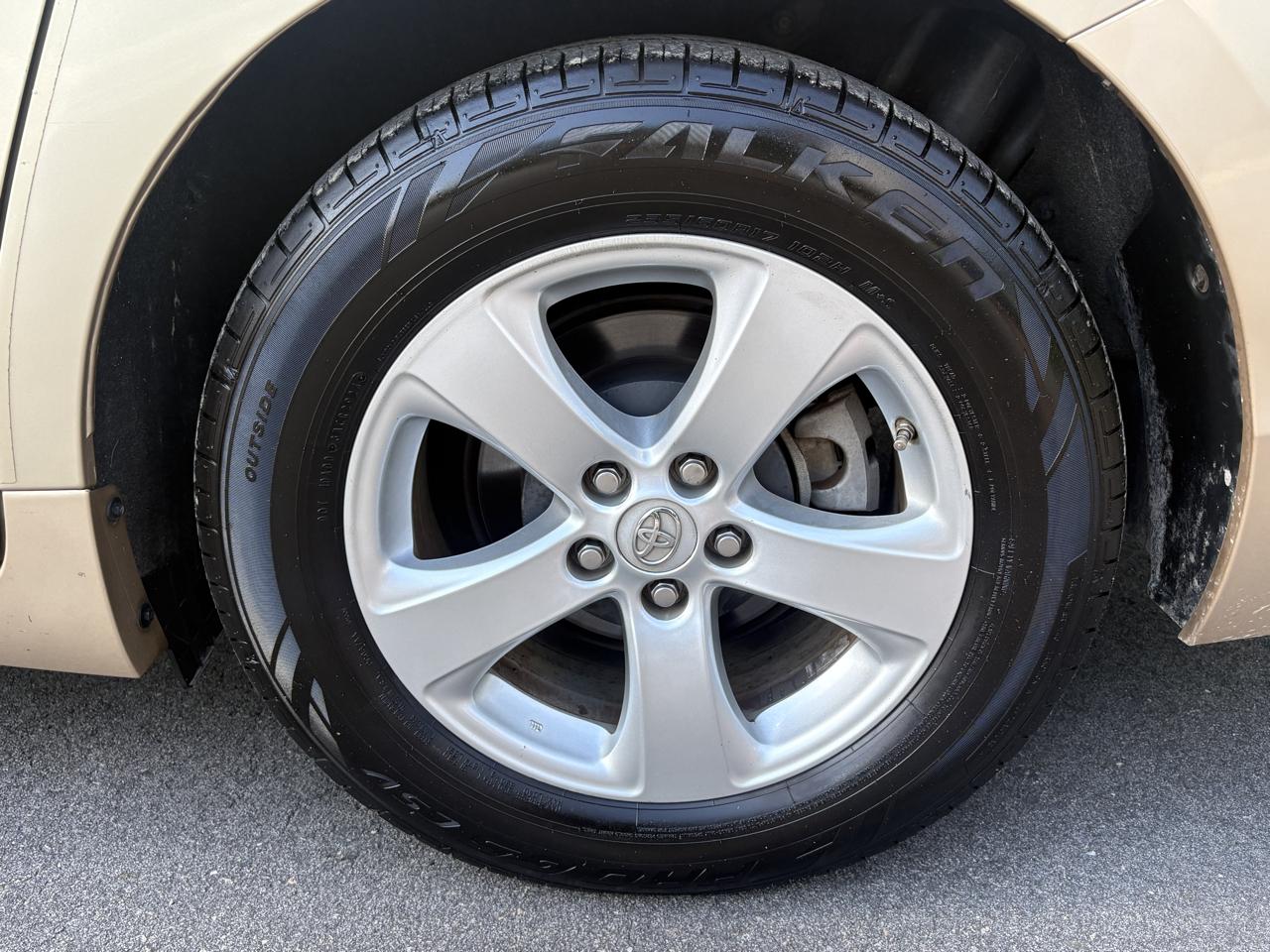 Toyota Sienna LE FWD 8-Passenger V6 2014