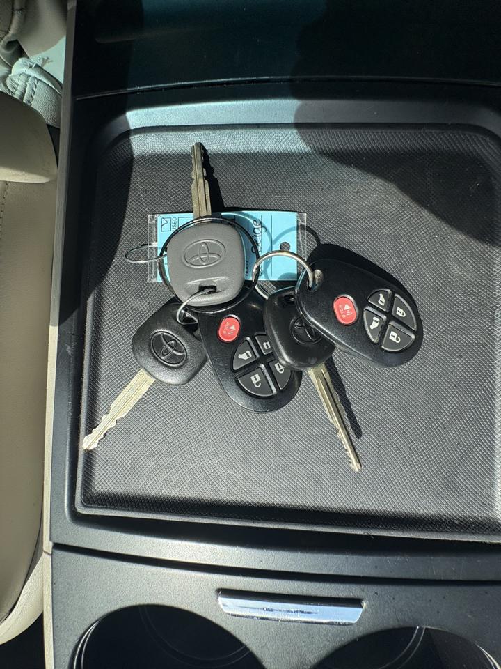 Toyota Sienna LE FWD 8-Passenger V6 2014