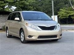 2014 Toyota Sienna 