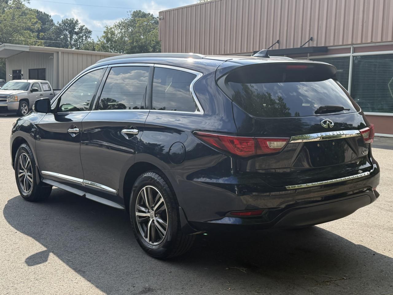 Infiniti QX60 Base AWD 2017