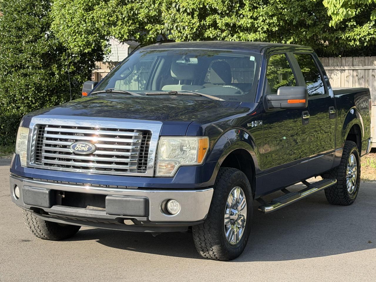 Ford F-150 XL SuperCrew 5.5-ft. Bed 4WD 2010