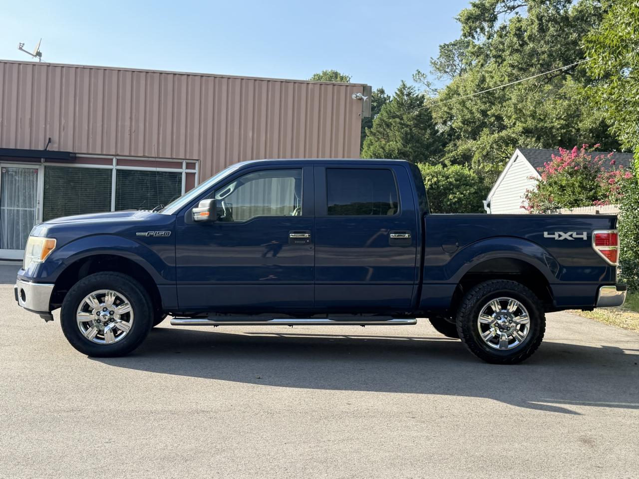 Ford F-150 XL SuperCrew 5.5-ft. Bed 4WD 2010