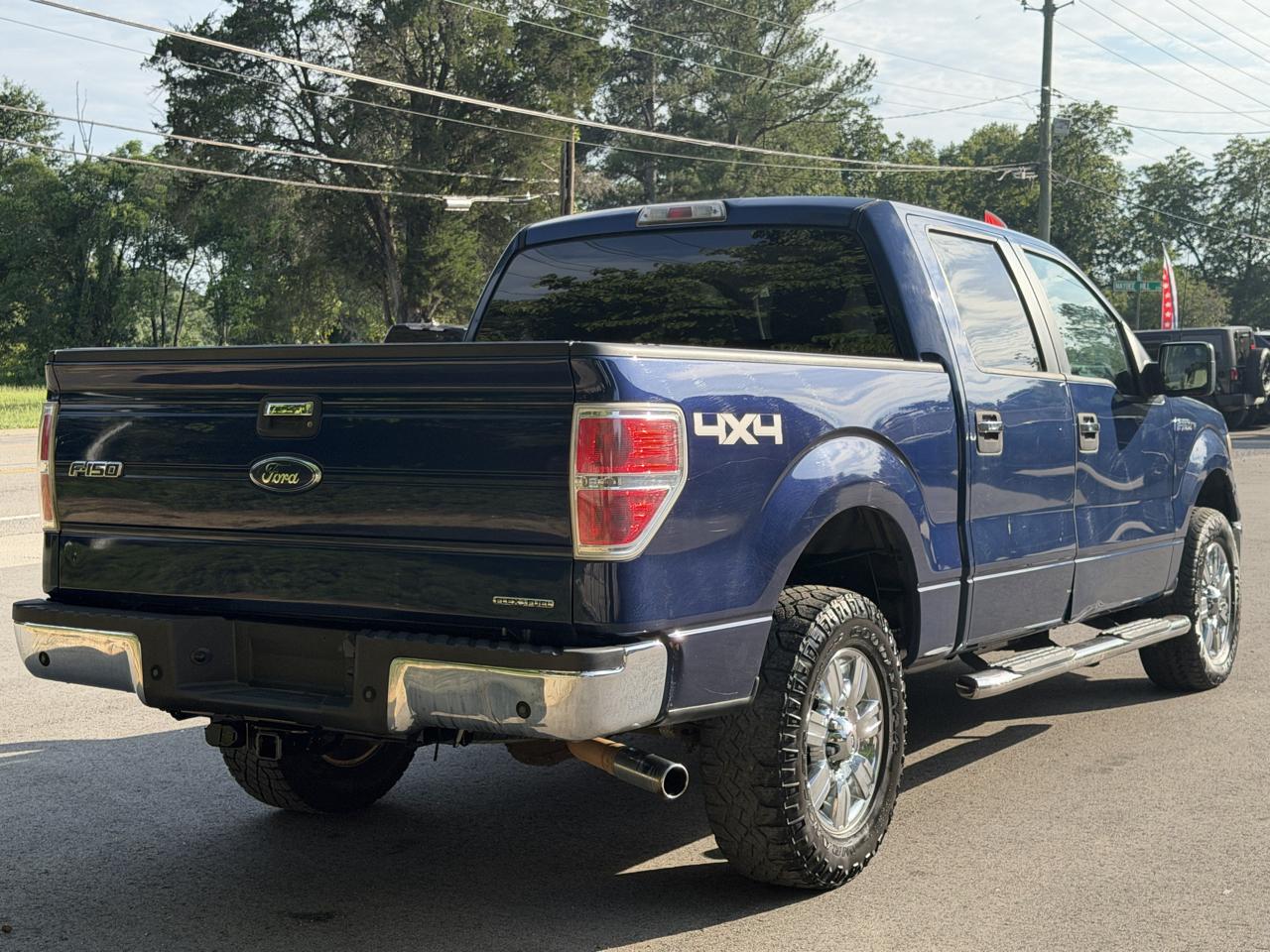 Ford F-150 XL SuperCrew 5.5-ft. Bed 4WD 2010