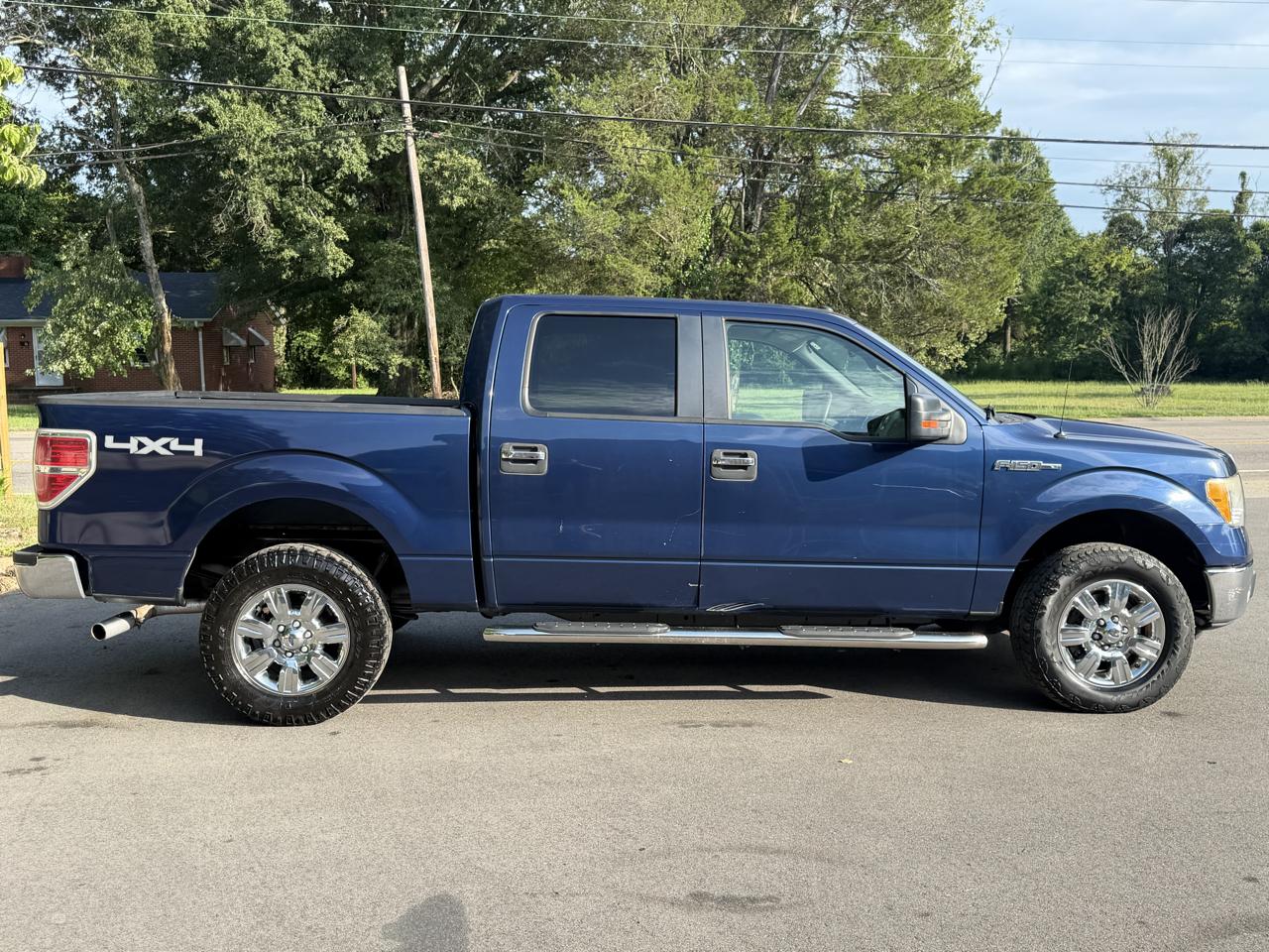 Ford F-150 XL SuperCrew 5.5-ft. Bed 4WD 2010
