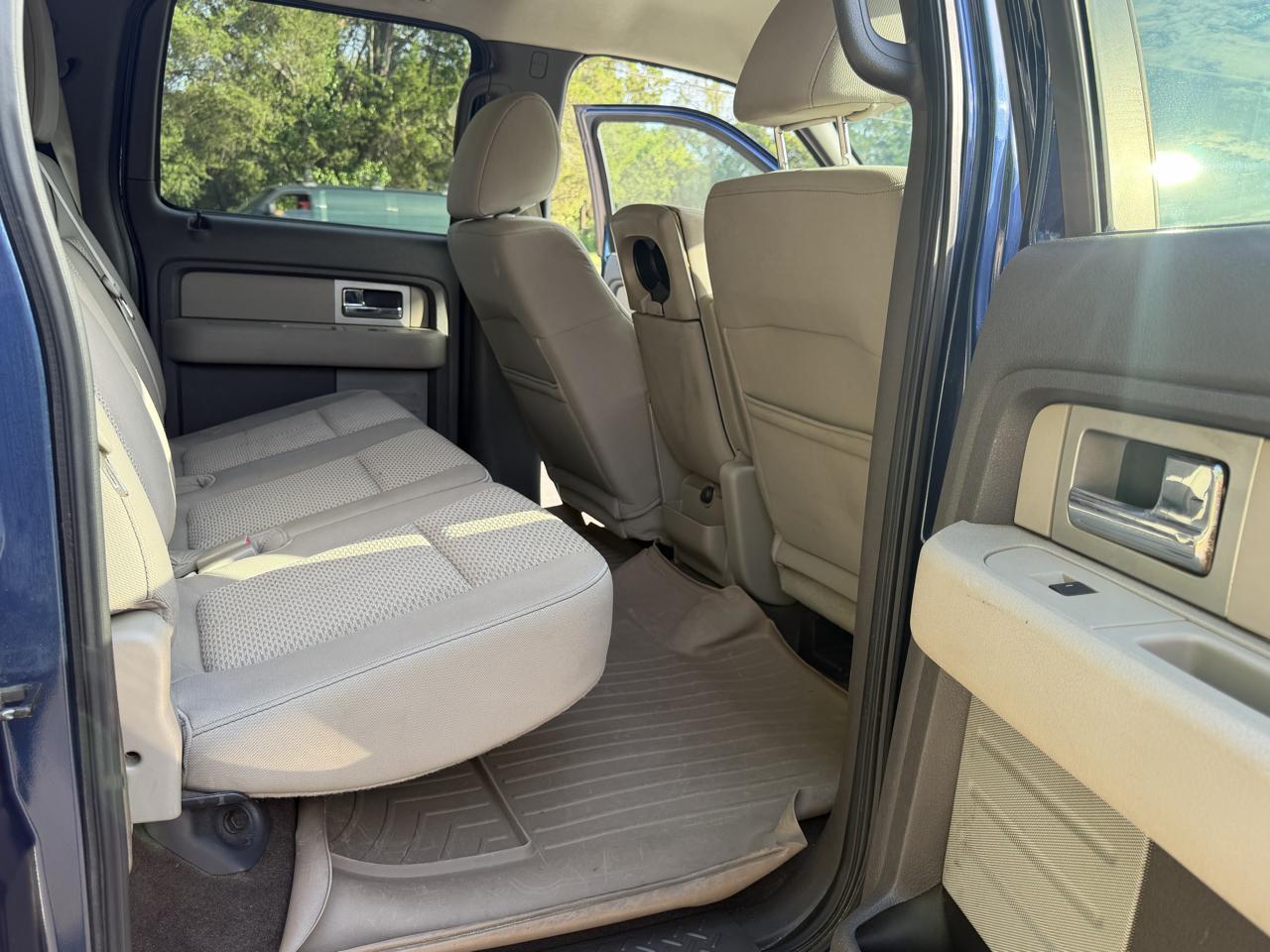 Ford F-150 XL SuperCrew 5.5-ft. Bed 4WD 2010