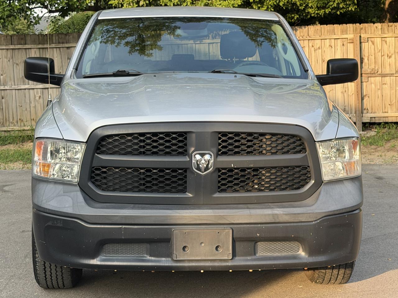 RAM 1500 Tradesman Crew Cab SWB 2WD 2016