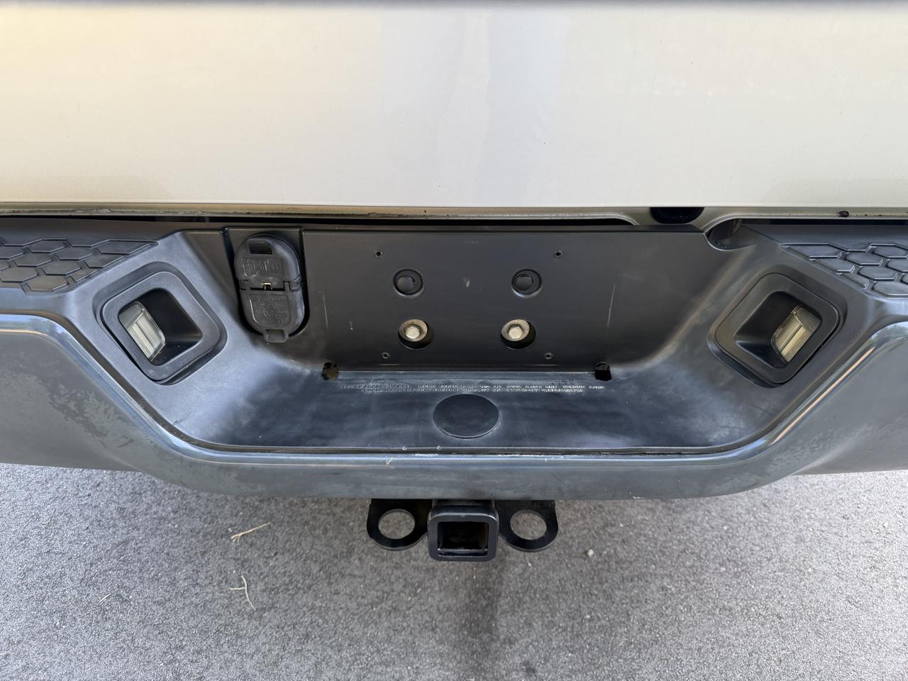 RAM 1500 Tradesman Crew Cab SWB 2WD 2016