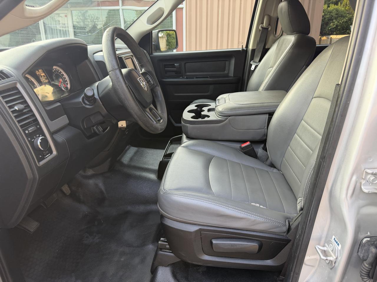 RAM 1500 Tradesman Crew Cab SWB 2WD 2016