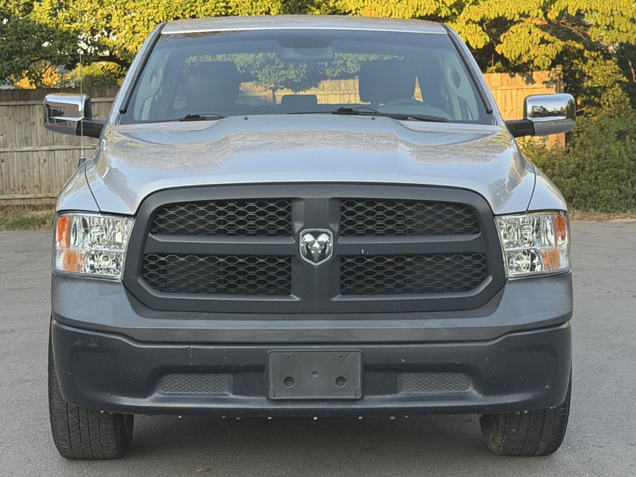 RAM 1500 Tradesman Crew Cab SWB 2WD 2016