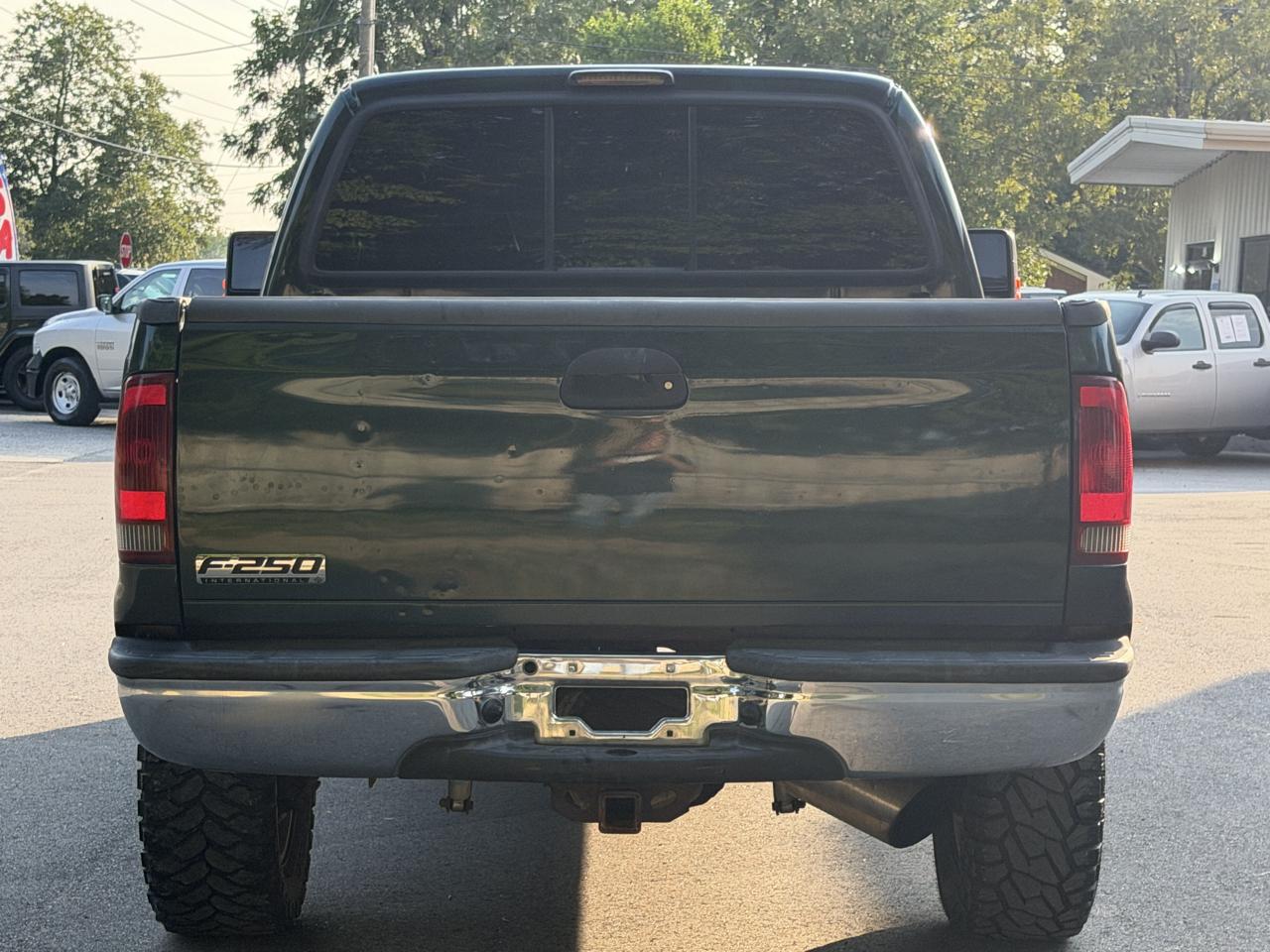 Ford F-250 SD XL Crew Cab 4WD 2004