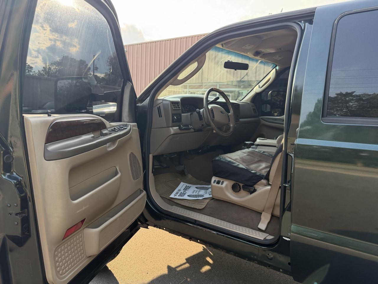 Ford F-250 SD XL Crew Cab 4WD 2004
