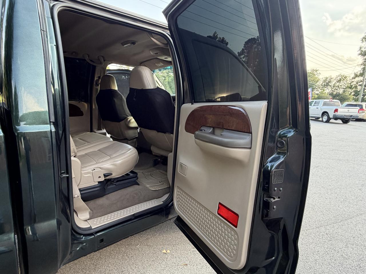 Ford F-250 SD XL Crew Cab 4WD 2004