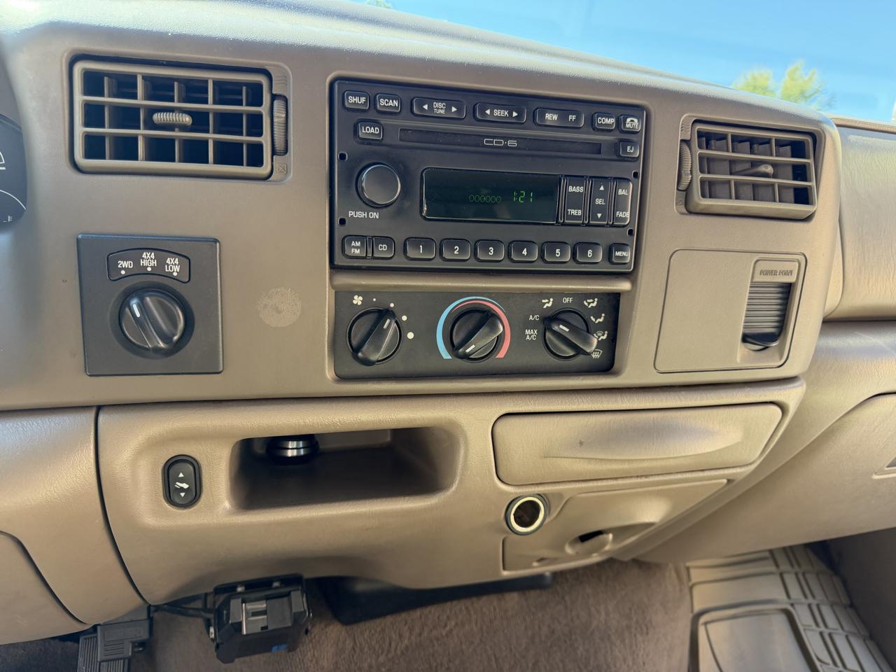 Ford F-250 SD Lariat SuperCab Long Bed 4WD 2004