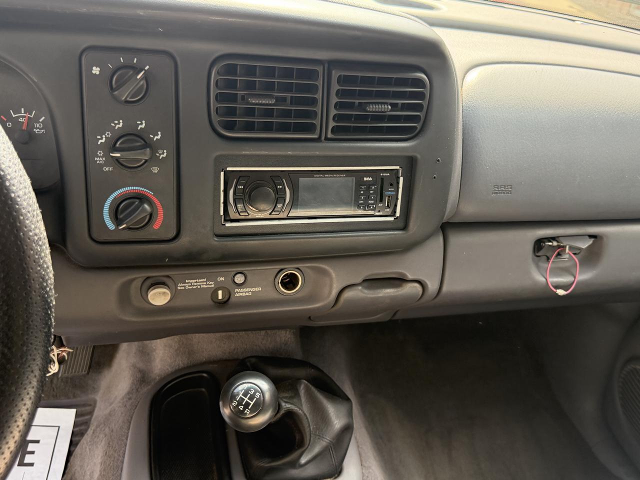Dodge Dakota Club Cab 2WD 1998