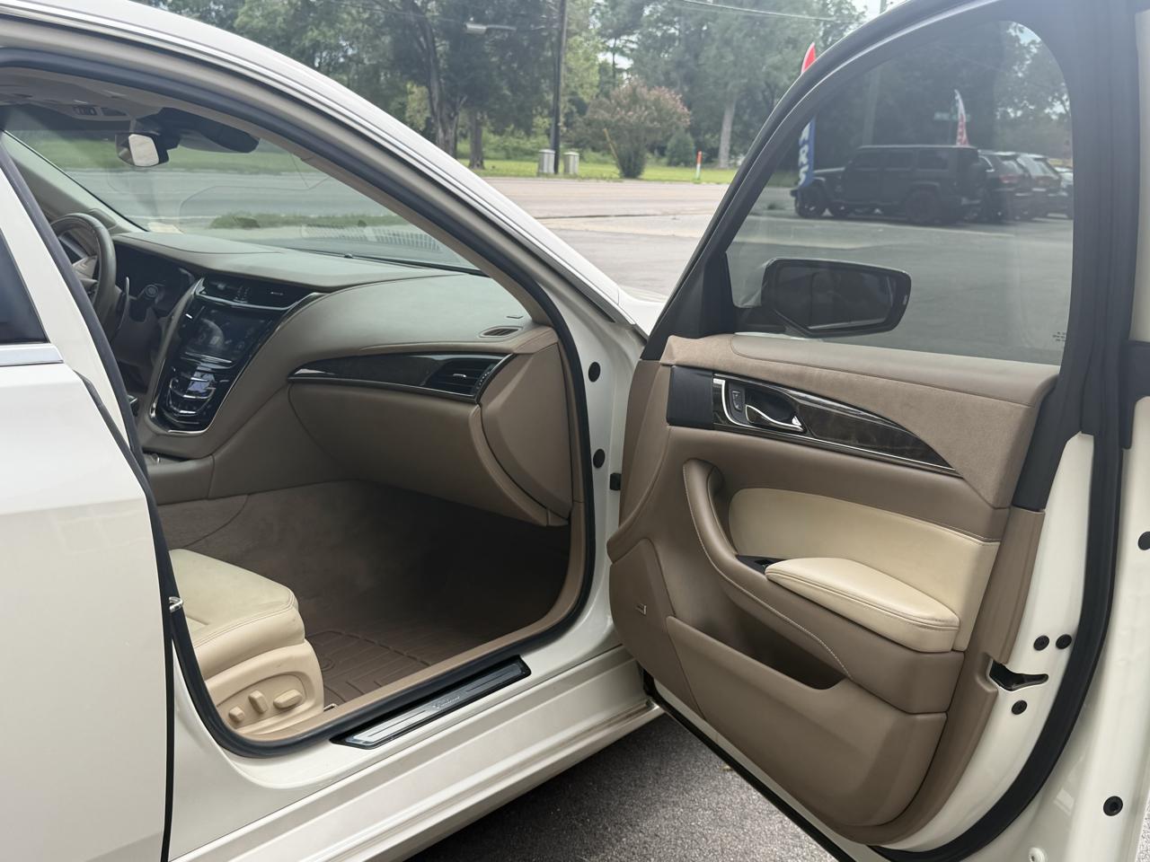 Cadillac CTS 2.0L Turbo Luxury AWD 2014