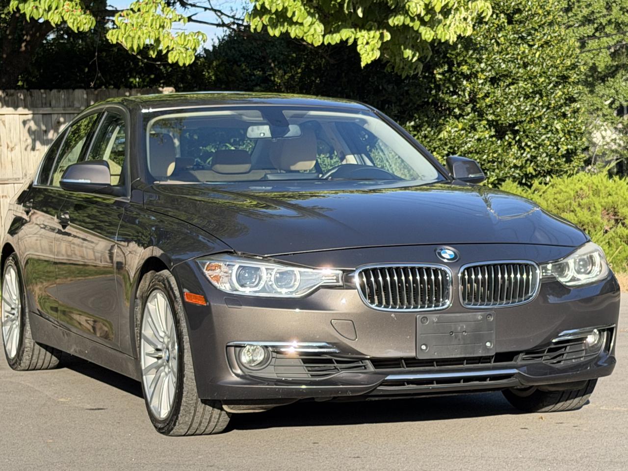 BMW 3-Series 328i xDrive Sedan 2013