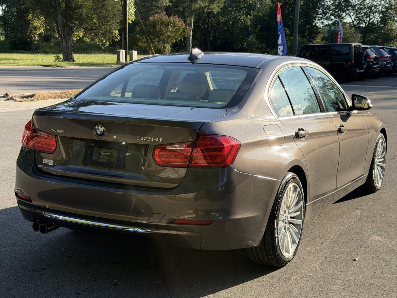 BMW 3-Series 328i xDrive Sedan 2013