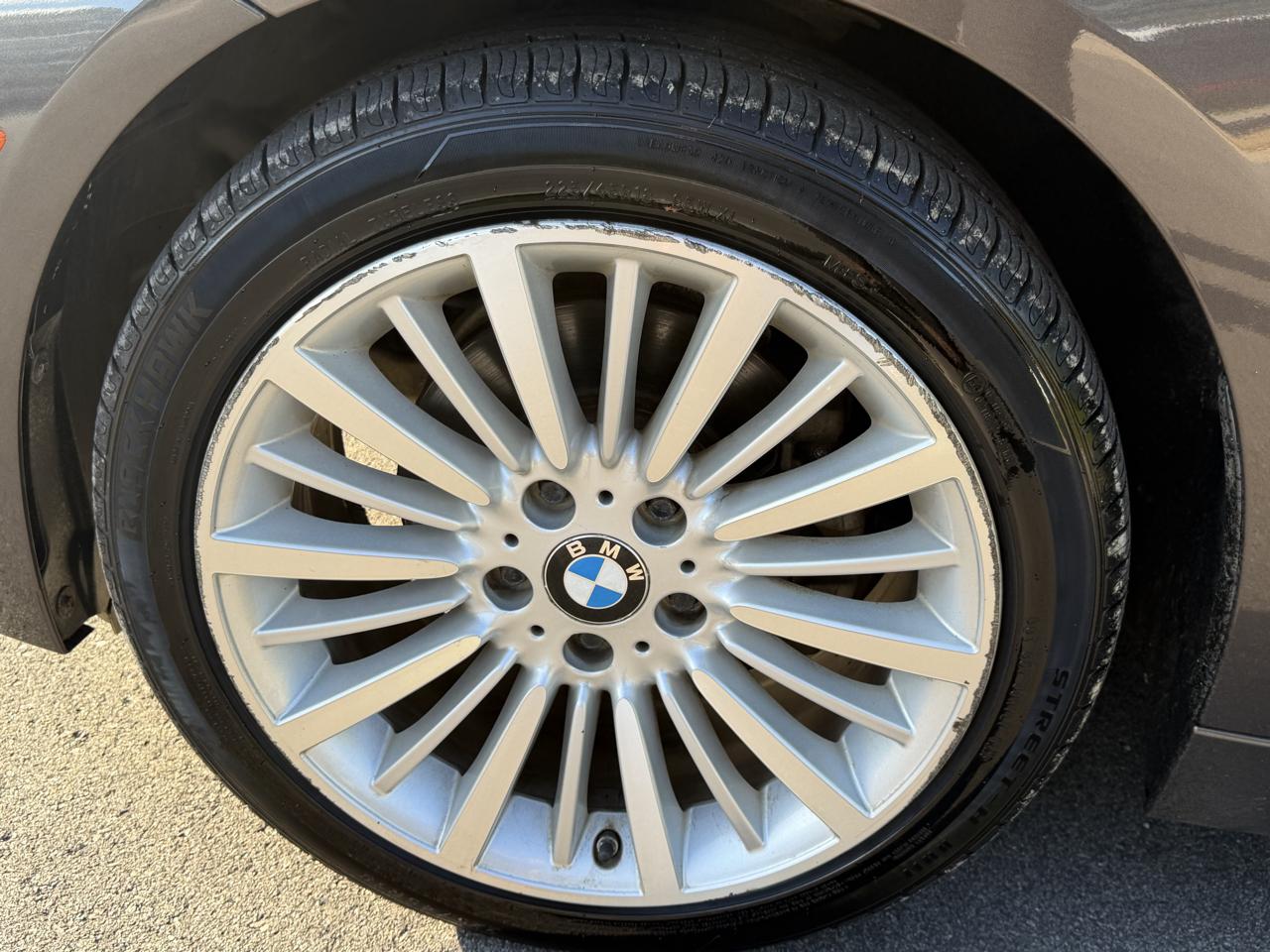 BMW 3-Series 328i xDrive Sedan 2013