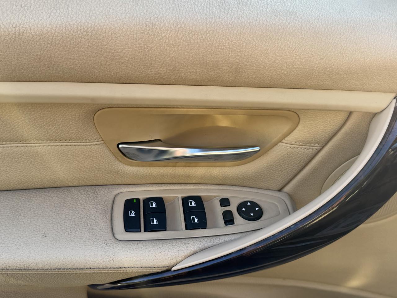 BMW 3-Series 328i xDrive Sedan 2013