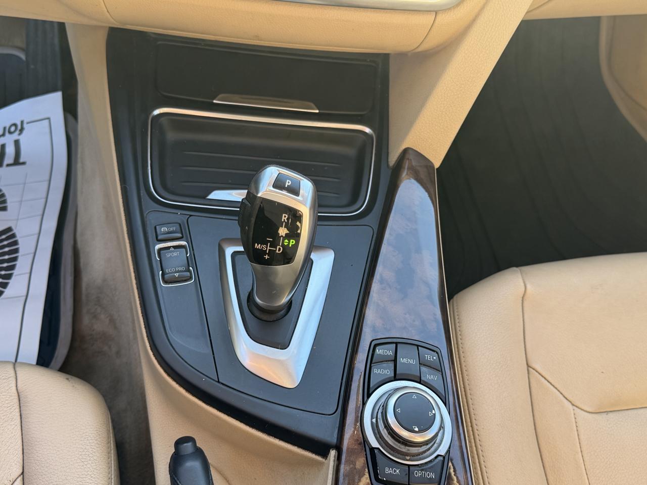 BMW 3-Series 328i xDrive Sedan 2013