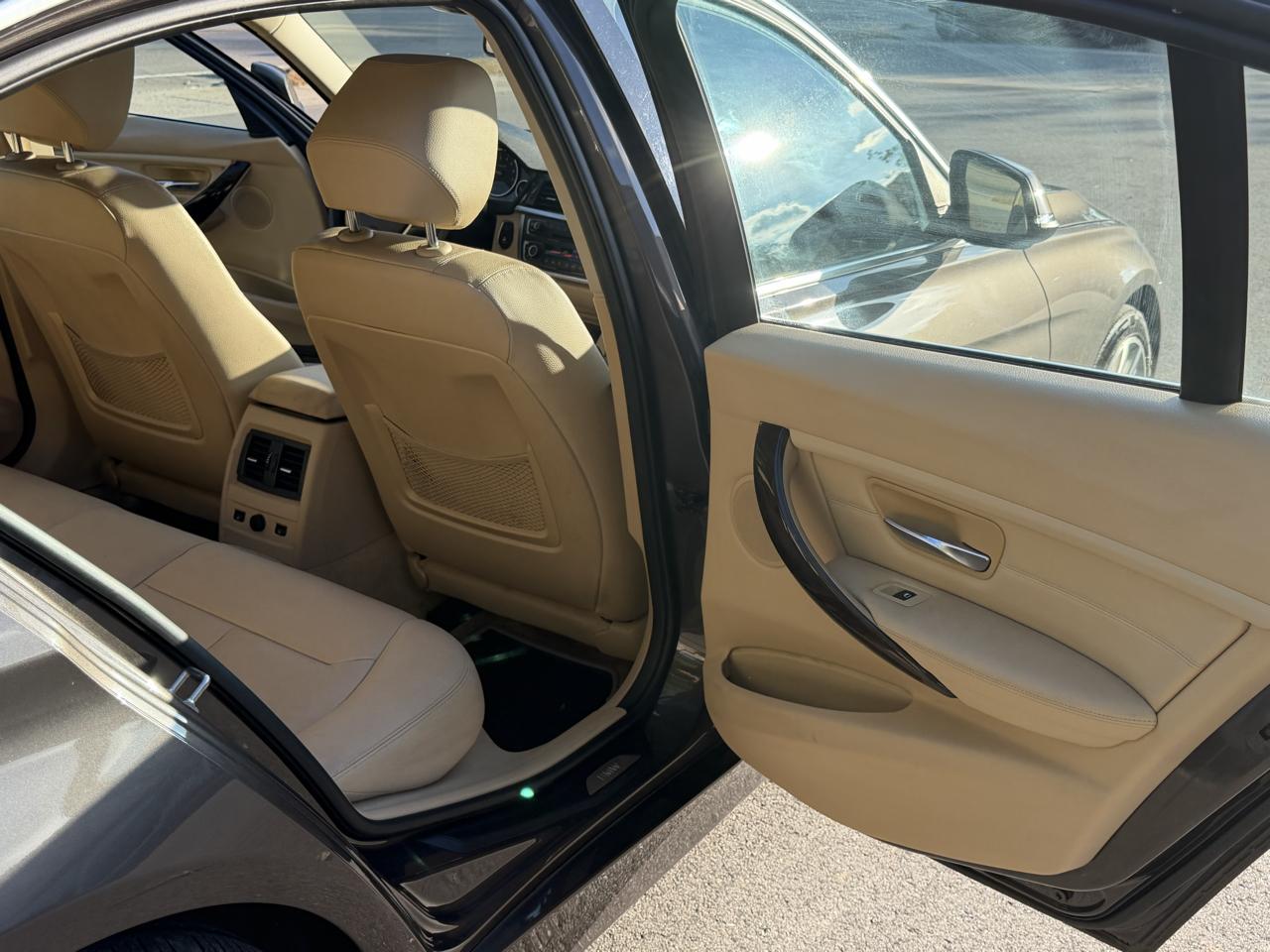 BMW 3-Series 328i xDrive Sedan 2013